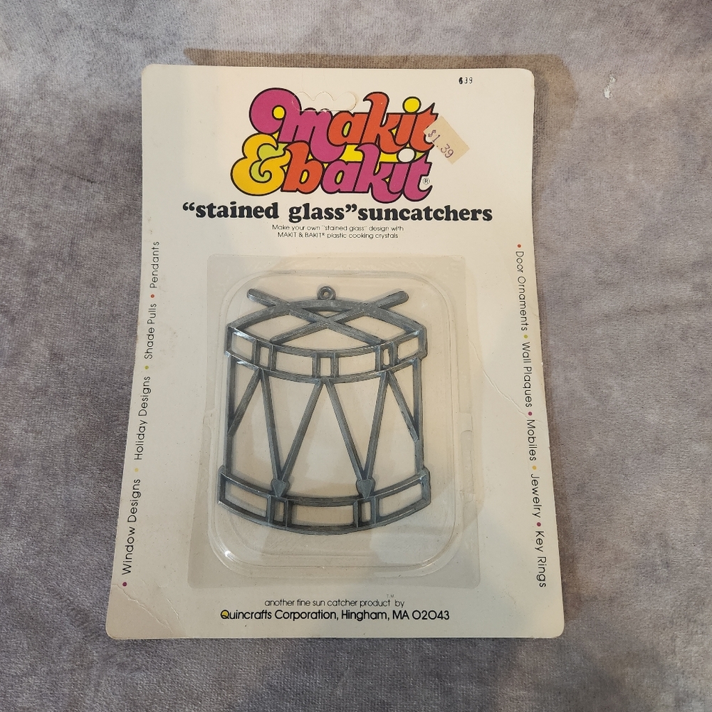 Makit & Bakit Stained Glass Suncatcher Christmas‎ Drum - Picture 2 of 4